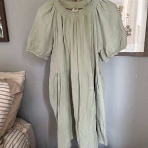 Universal thread green smock dress size L